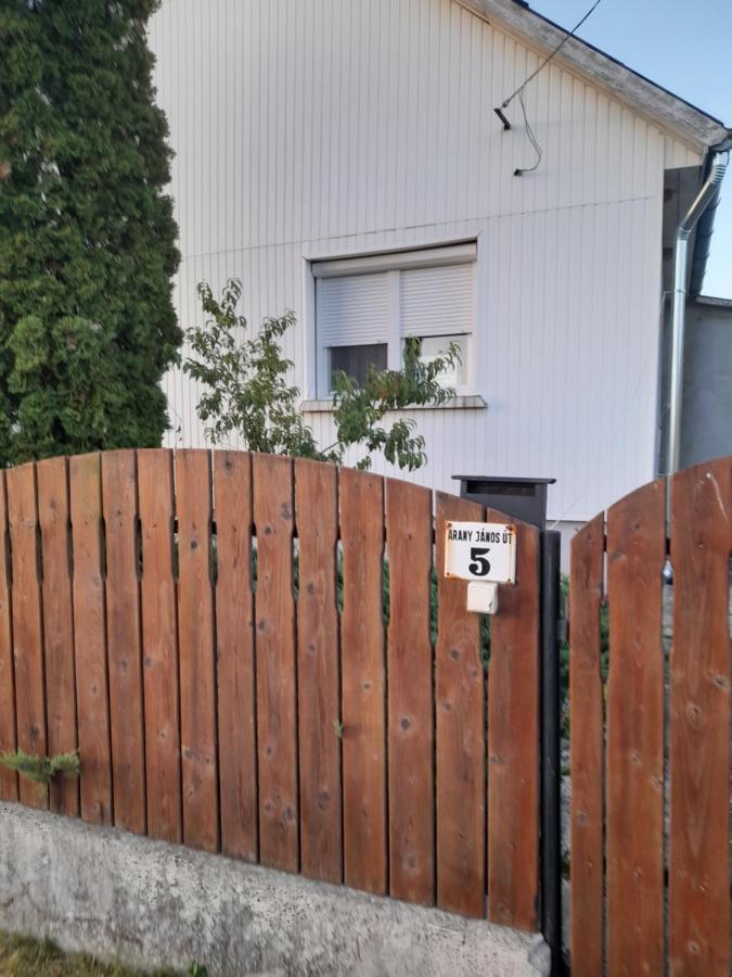 Edit Vendeghaz Szabolcsveresmart Eksteriør bilde